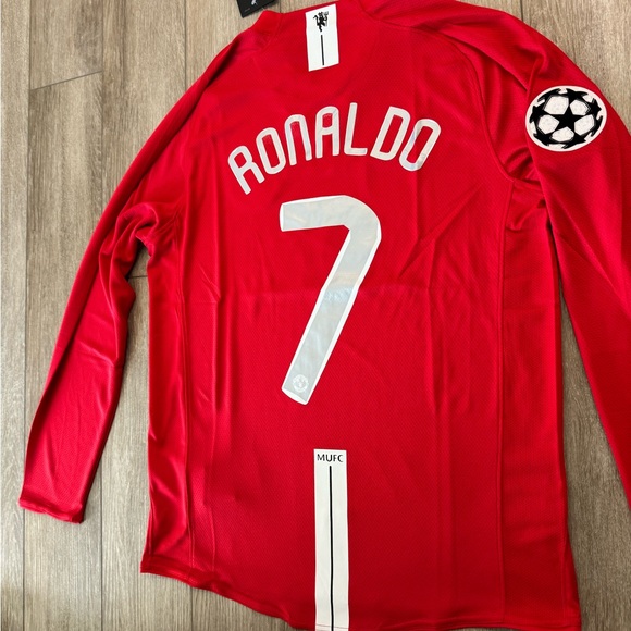Retro Man United Cristiano Ronaldo 7 - Picture 5 of 6